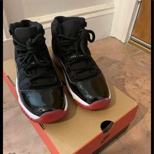 Boys Air Jordan 11 Retro GS Bred 2019 5.5 Youth